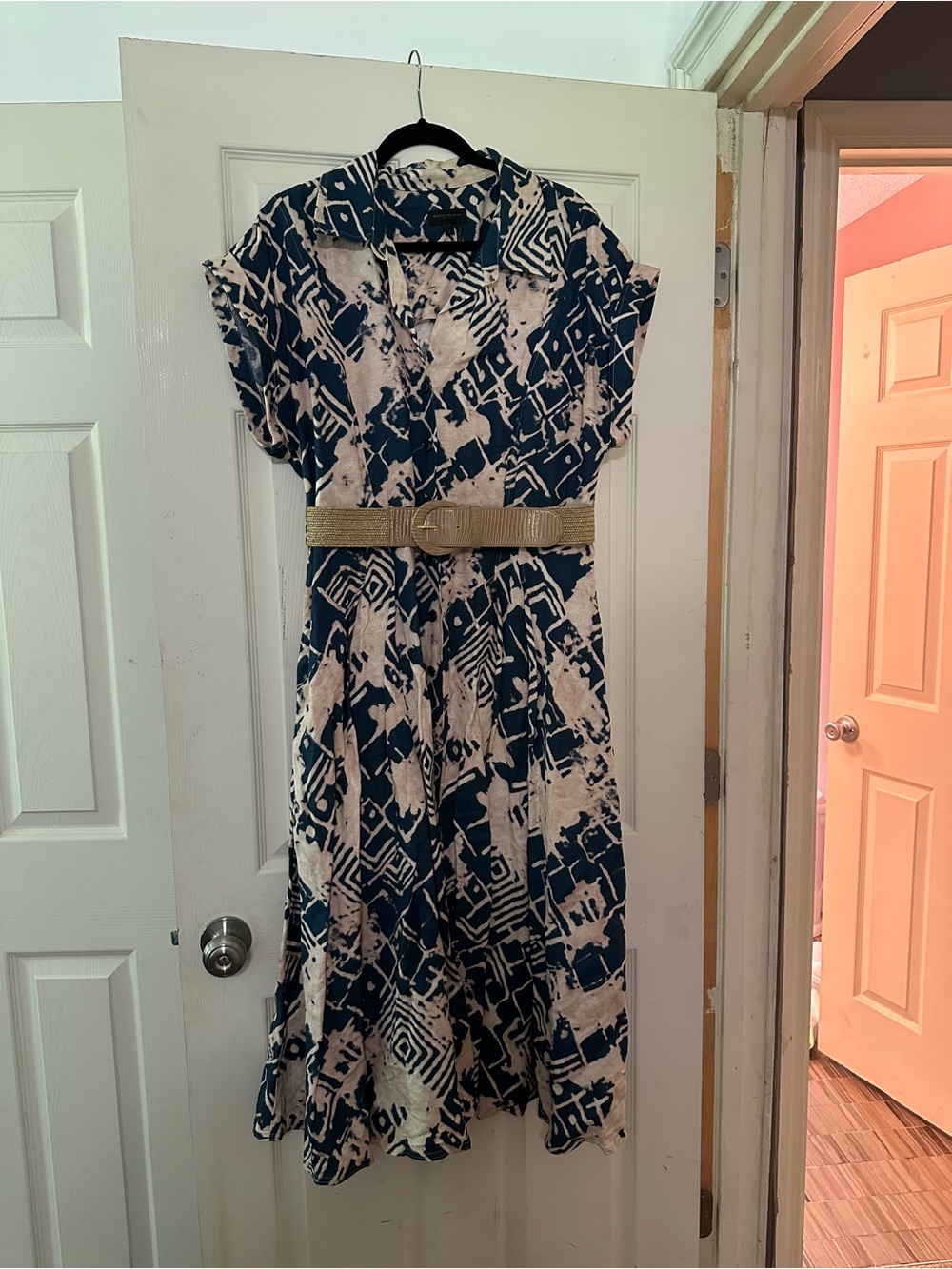 Donna Karan Women's Linen-Blend Printed Shirtdress - Picture 6 of 7